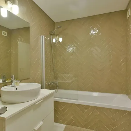 Carcavelos Sol By Lisbon-coast Vacation Apartment *